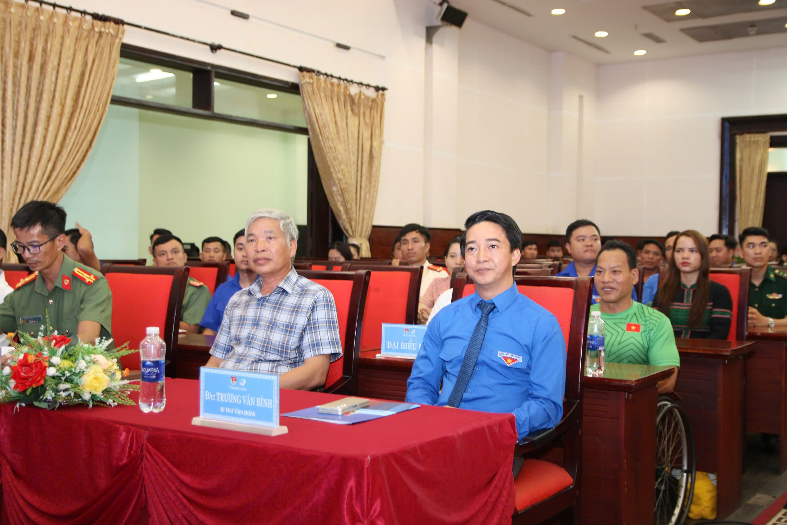 Lãnh đạo các sở, ban, ngành, đoàn thể tỉnh Đắk Nông cùng các đoàn viên, thanh niên tiêu biểu trên địa bàn tham dự chương trình.